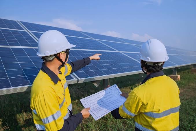RR Solar panel installation